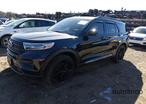 2022 Ford Explorer Xlt z USA, uszkodzony, nr VIN 1FMSK7DH4NGA13064